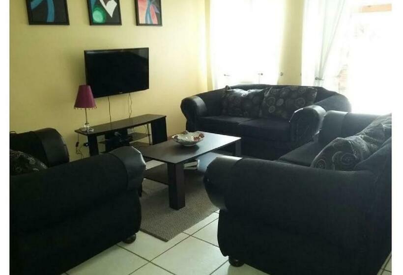 پانسیون Lala Bela Guest House