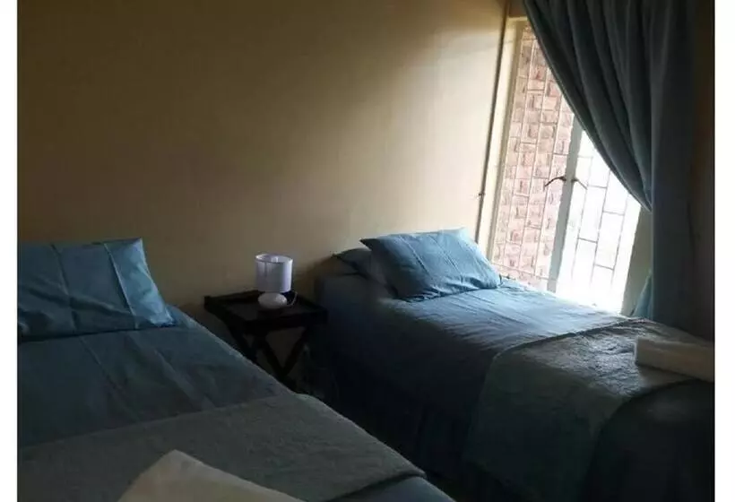 ペンション Lala Bela Guest House