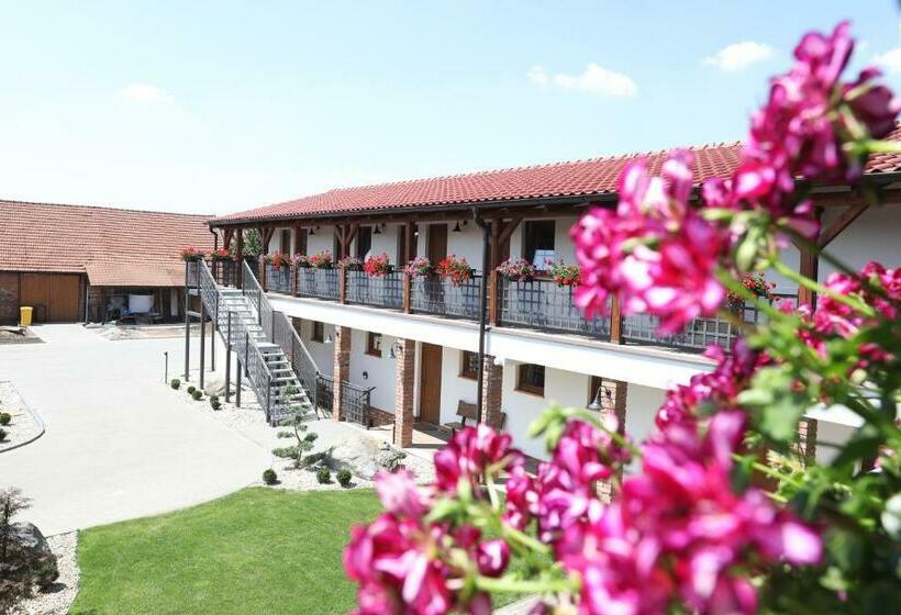 펜션 Penzion Blatnice