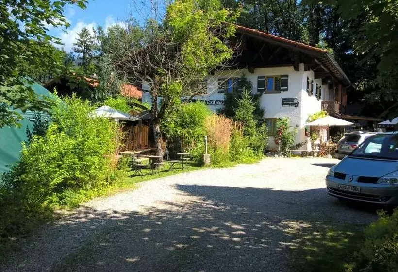 پانسیون Zum Alten Forsthaus