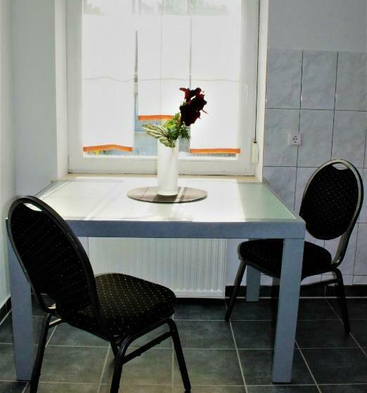 פנסיון Zv Scholtz Gästehaus Neuötting Simbacher Straße 7