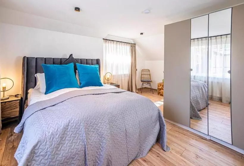 Tamara Suites & Apartments