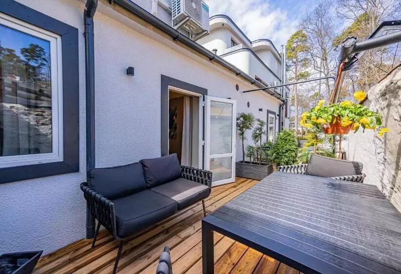 Tamara Suites & Apartments