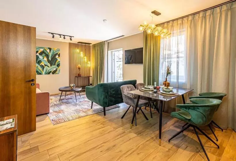 Tamara Suites & Apartments