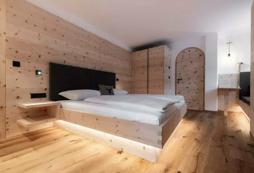 هاستل Garni Hotel Tauber