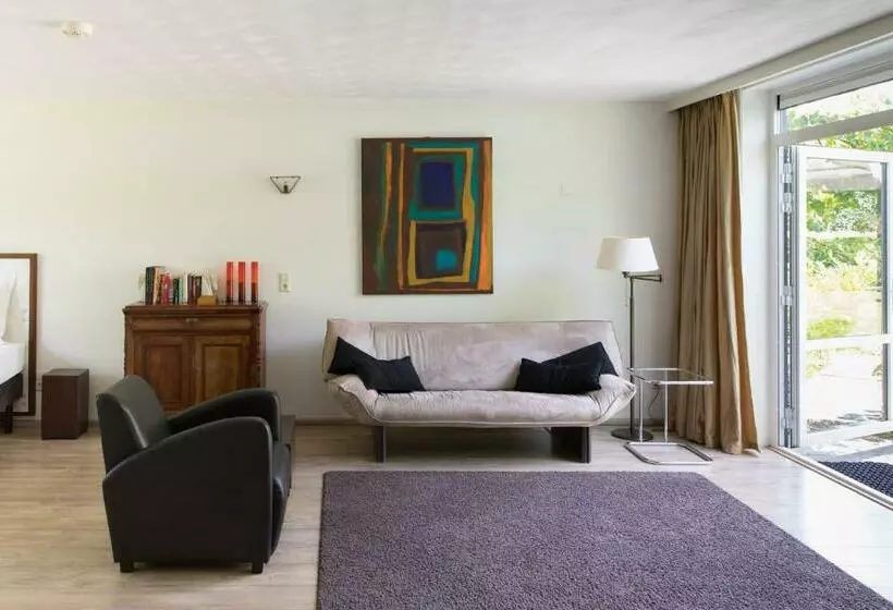 Aamiaismajoitus (B&B) Borneman Buitenhof   Privé Appartement