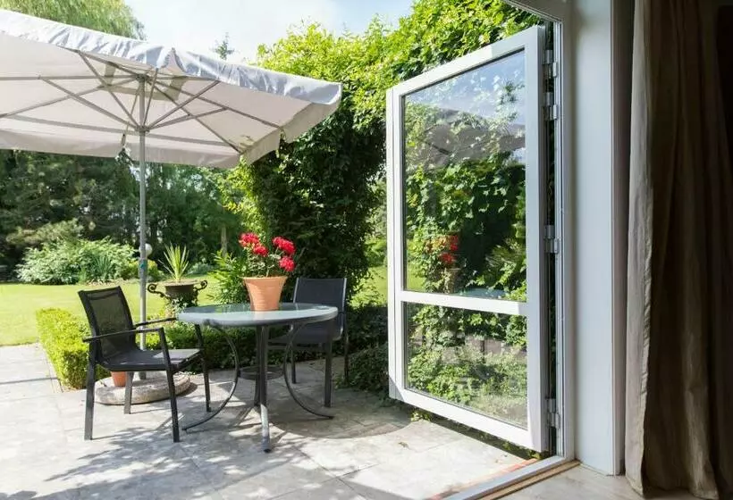 Aamiaismajoitus (B&B) Borneman Buitenhof   Privé Appartement