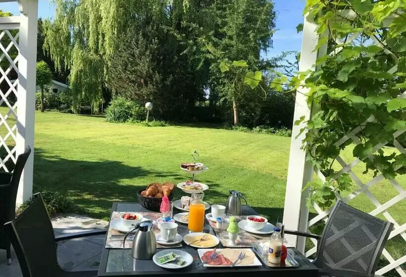 Aamiaismajoitus (B&B) Borneman Buitenhof   Privé Appartement