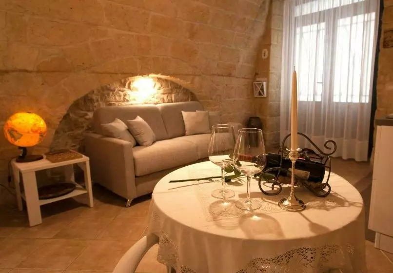 تختخواب و صبحانه Dormirètrani
