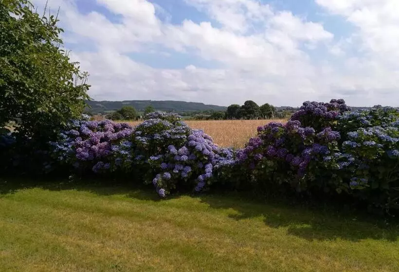 Aamiaismajoitus (B&B) Chez Herveline Le Fer