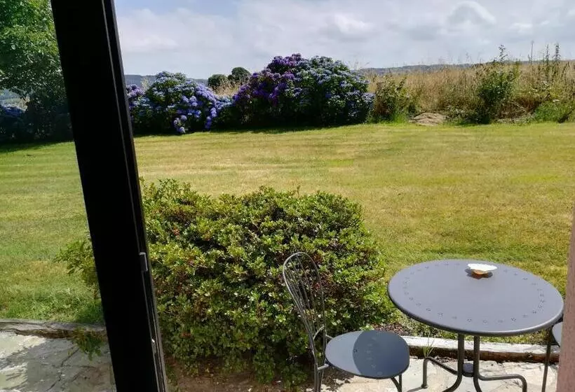 Aamiaismajoitus (B&B) Chez Herveline Le Fer