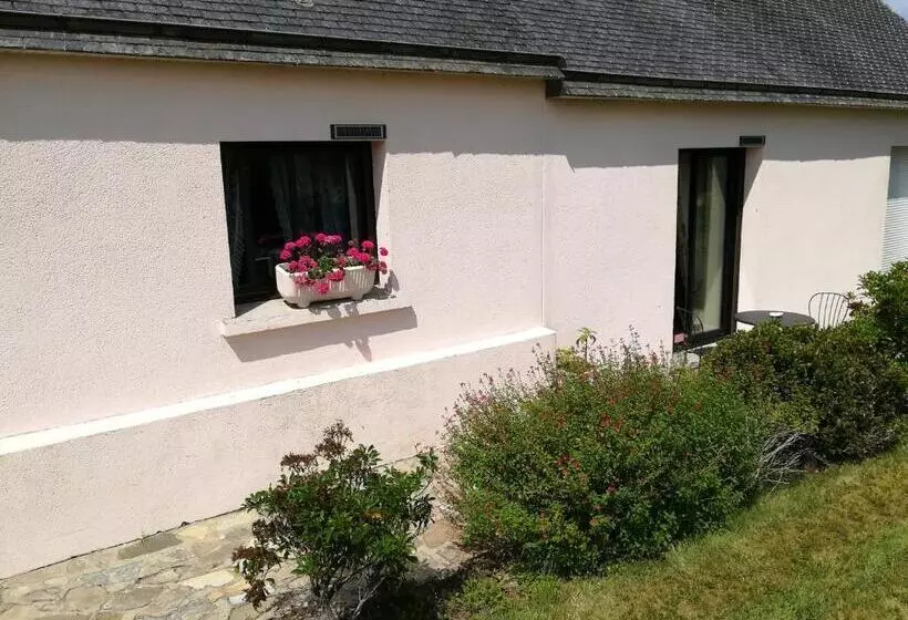 Aamiaismajoitus (B&B) Chez Herveline Le Fer