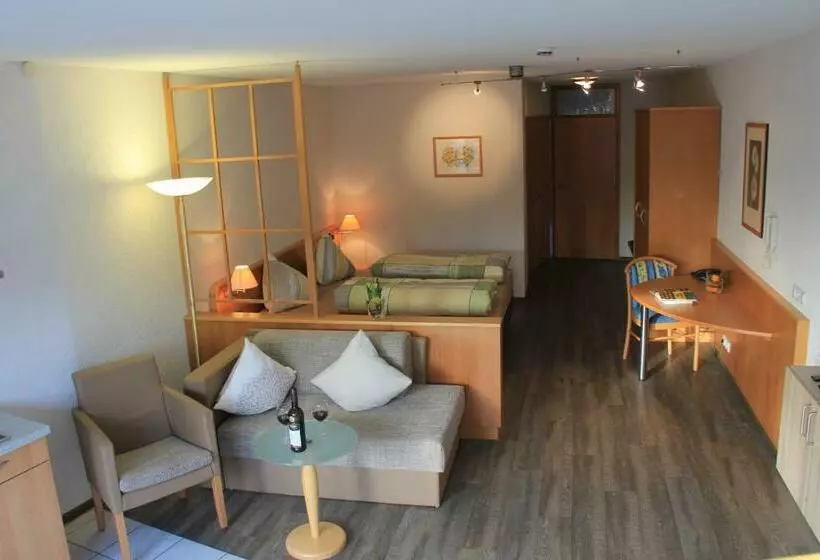 ホテル Lug Ins Land Restaurant & Ferienwohnungen