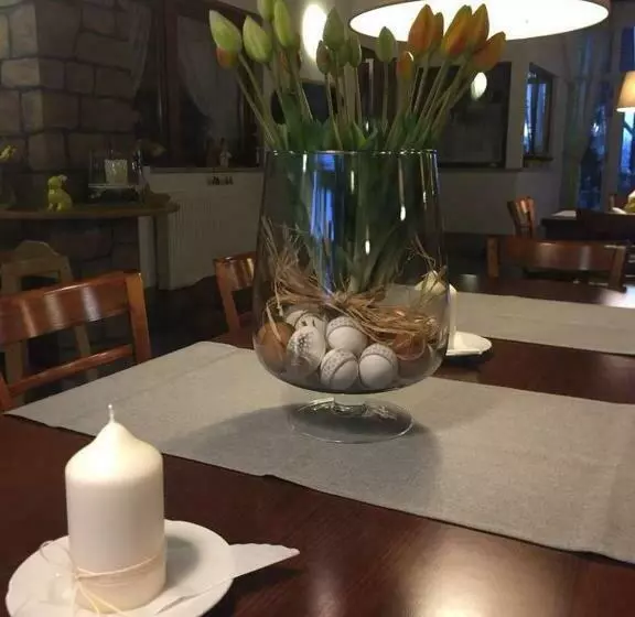 ホテル Lug Ins Land Restaurant & Ferienwohnungen