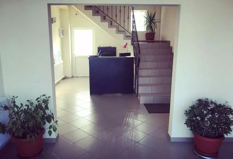 Majatalo Casa Bucurr