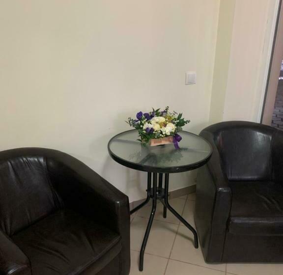 Пансион Casa Bucurr