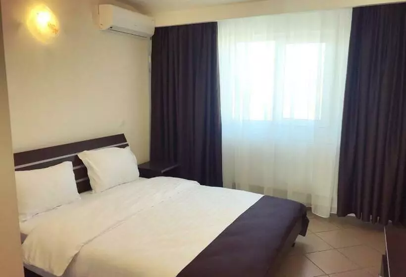 Majatalo Casa Bucurr