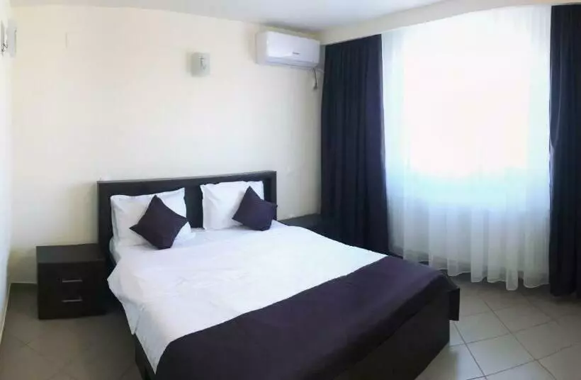 Majatalo Casa Bucurr