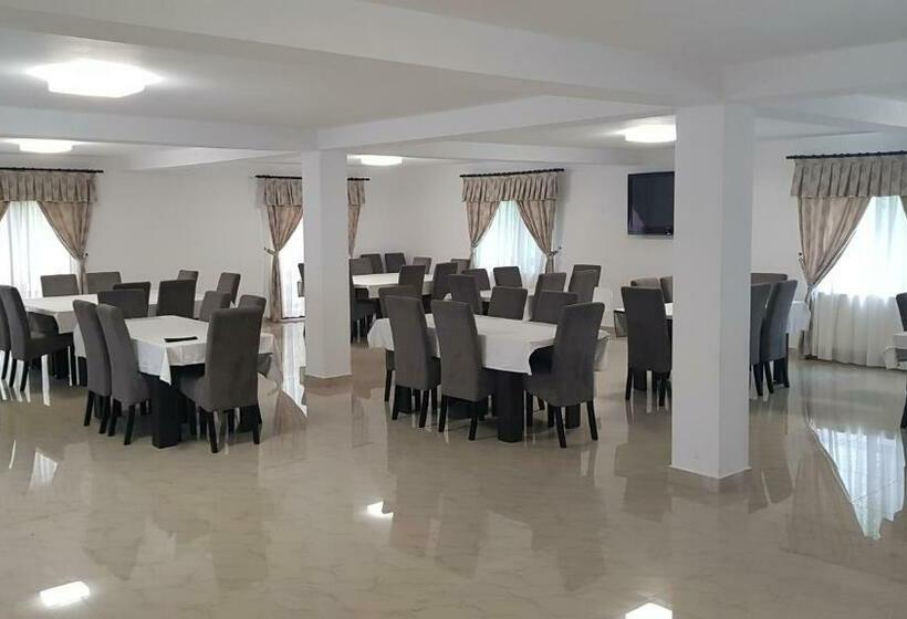 پانسیون Casa Fratii Mât