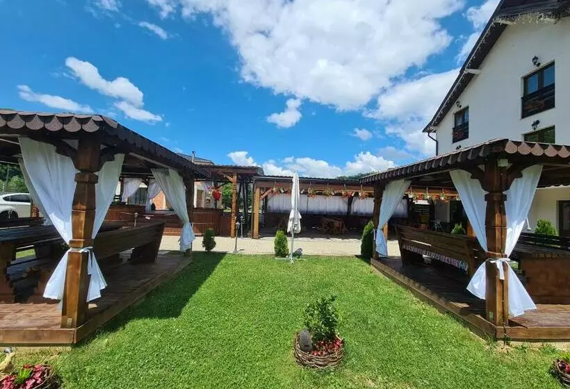 ペンション Casa Fratii Mât
