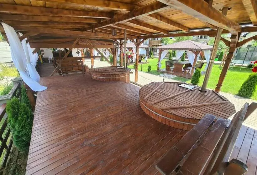 ペンション Casa Fratii Mât