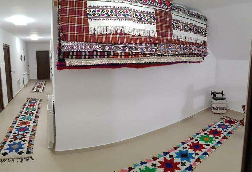 پانسیون Casa Fratii Mât