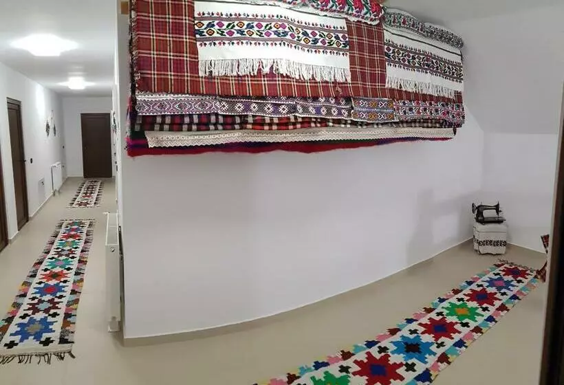 ペンション Casa Fratii Mât