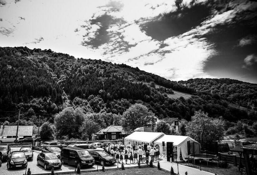 پانسیون Casa Fratii Mât