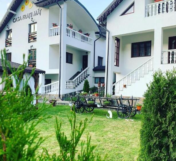 پانسیون Casa Fratii Mât
