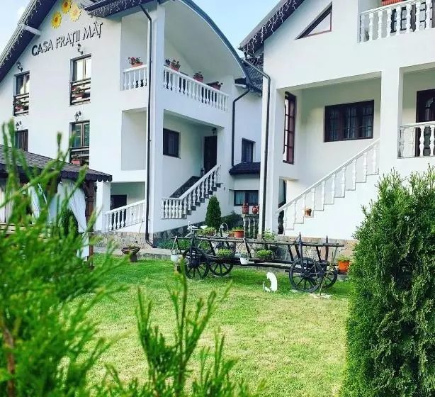 ペンション Casa Fratii Mât