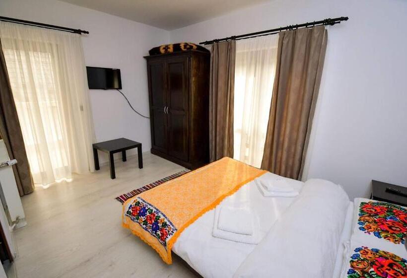 پانسیون Casa Fratii Mât