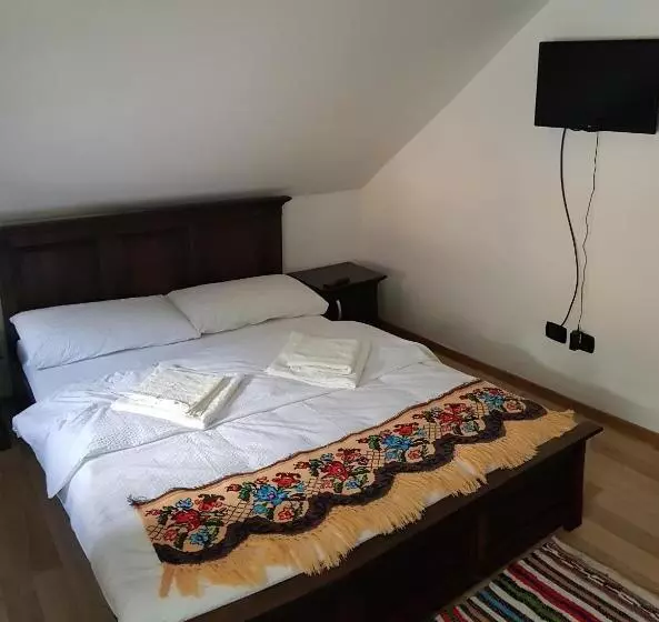 ペンション Casa Fratii Mât