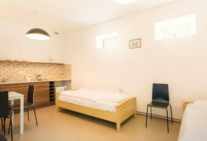 Majatalo Pivovar Falkenštejn