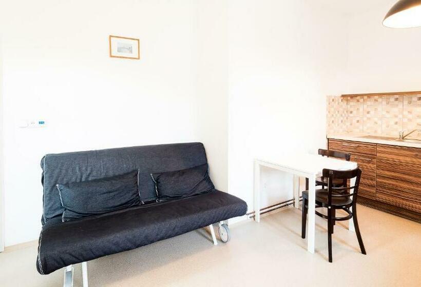 膳宿费 Pivovar Falkenštejn