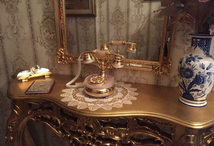 پانسیون Vintage Room