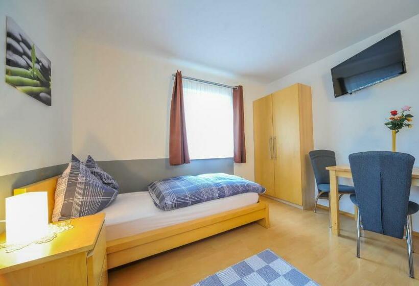 Bed and Breakfast Cafe Hoppala