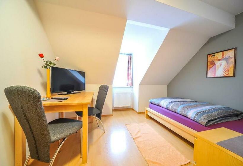 Bed and Breakfast Cafe Hoppala