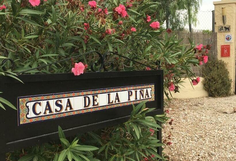 ベッドアンドブレックファースト Casa De La Piña