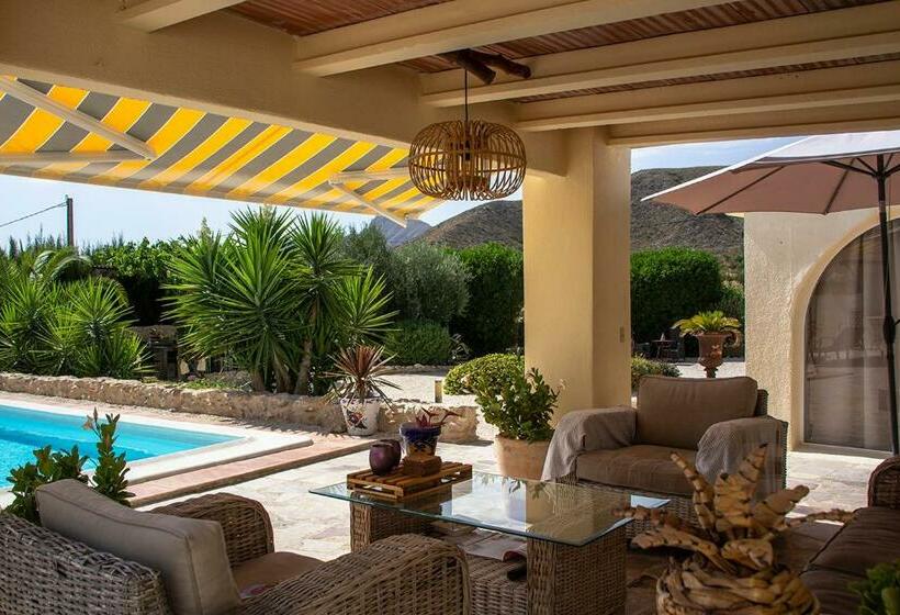 ベッドアンドブレックファースト Casa De La Piña