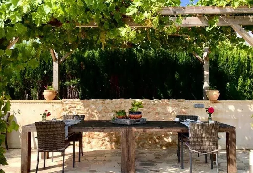 Aamiaismajoitus (B&B) Casa De La Piña