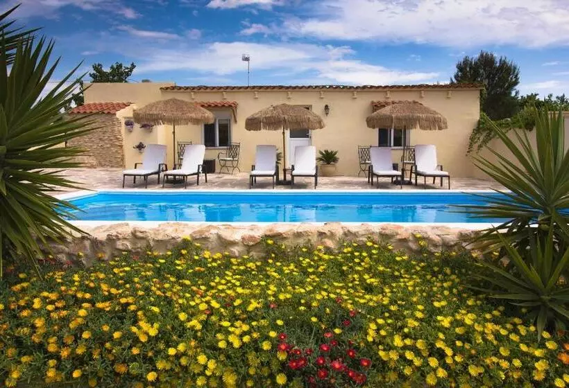 Aamiaismajoitus (B&B) Casa De La Piña