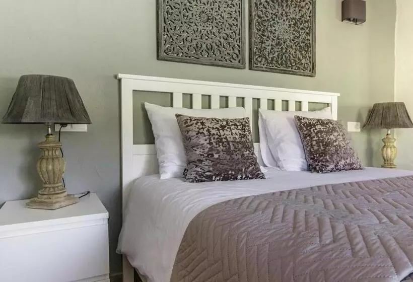 Aamiaismajoitus (B&B) Casa De La Piña