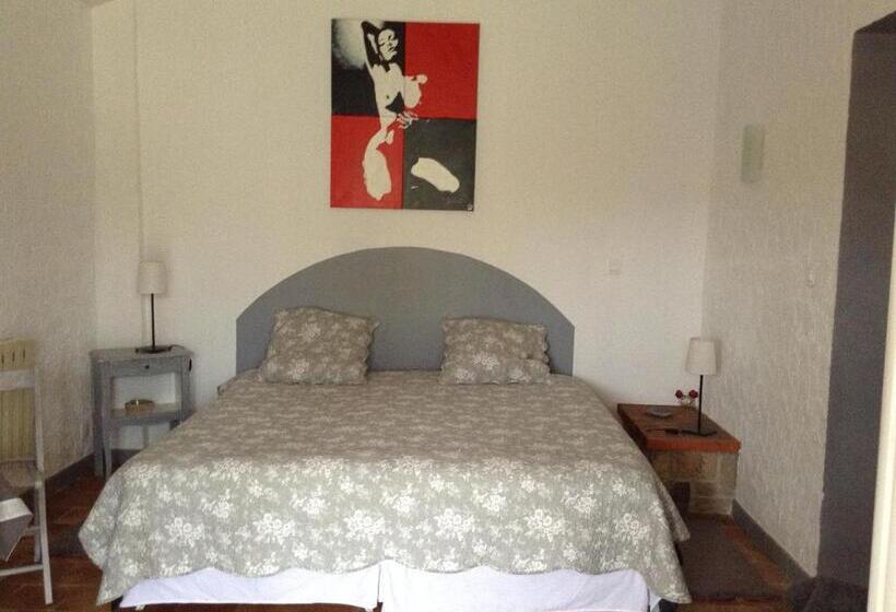 تختخواب و صبحانه Chambre D Hôtes Le Cèdre