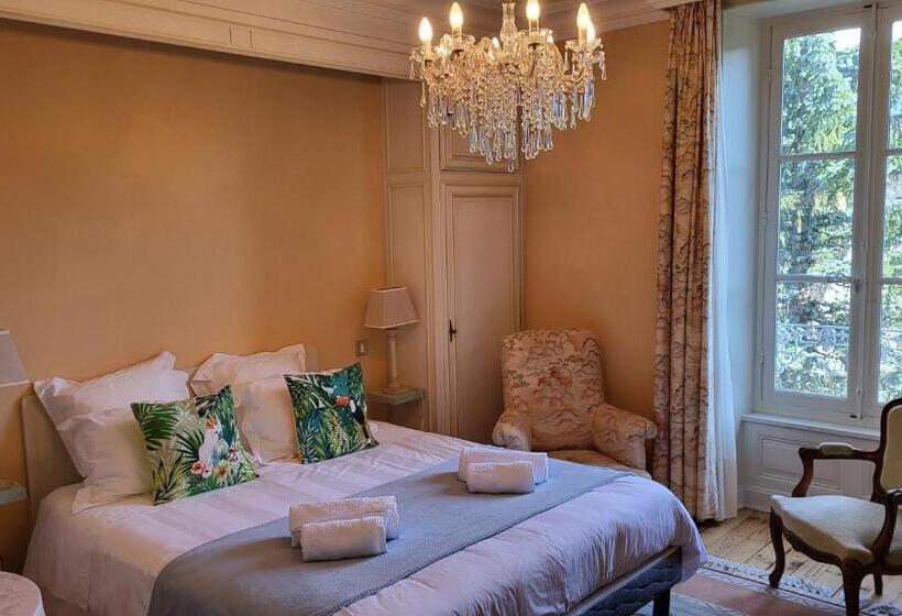 مبيت وإفطار Domaine Les Pradets