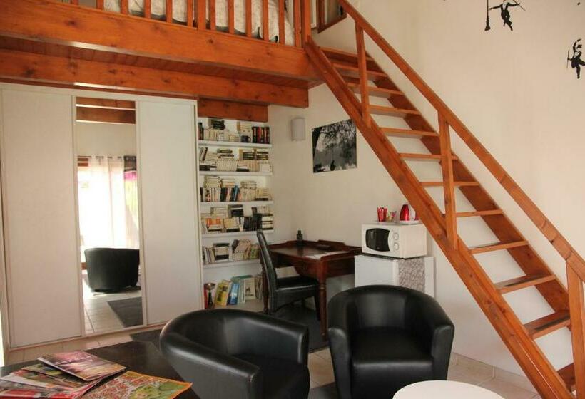 مبيت وإفطار Entre Avignon Et Pont Du Gard