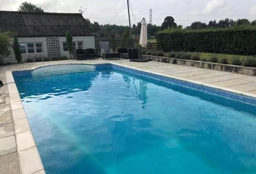 Aamiaismajoitus (B&B) Little Owl Barn