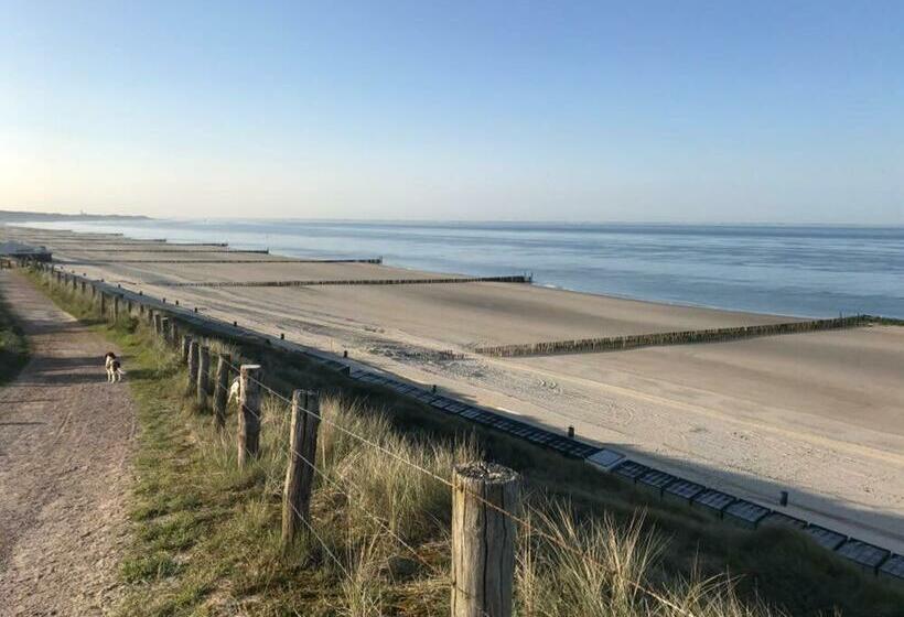 Duinvilla Aan De Zee B&b