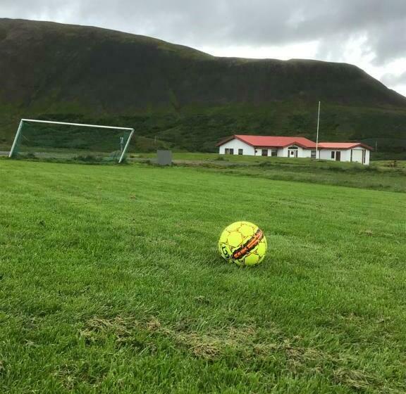 هتل Eiði Farmhouse