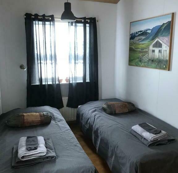 هتل Eiði Farmhouse