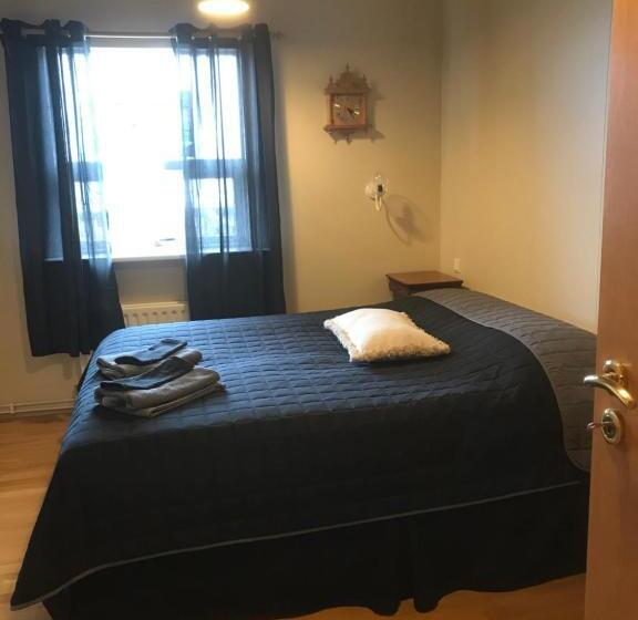 هتل Eiði Farmhouse